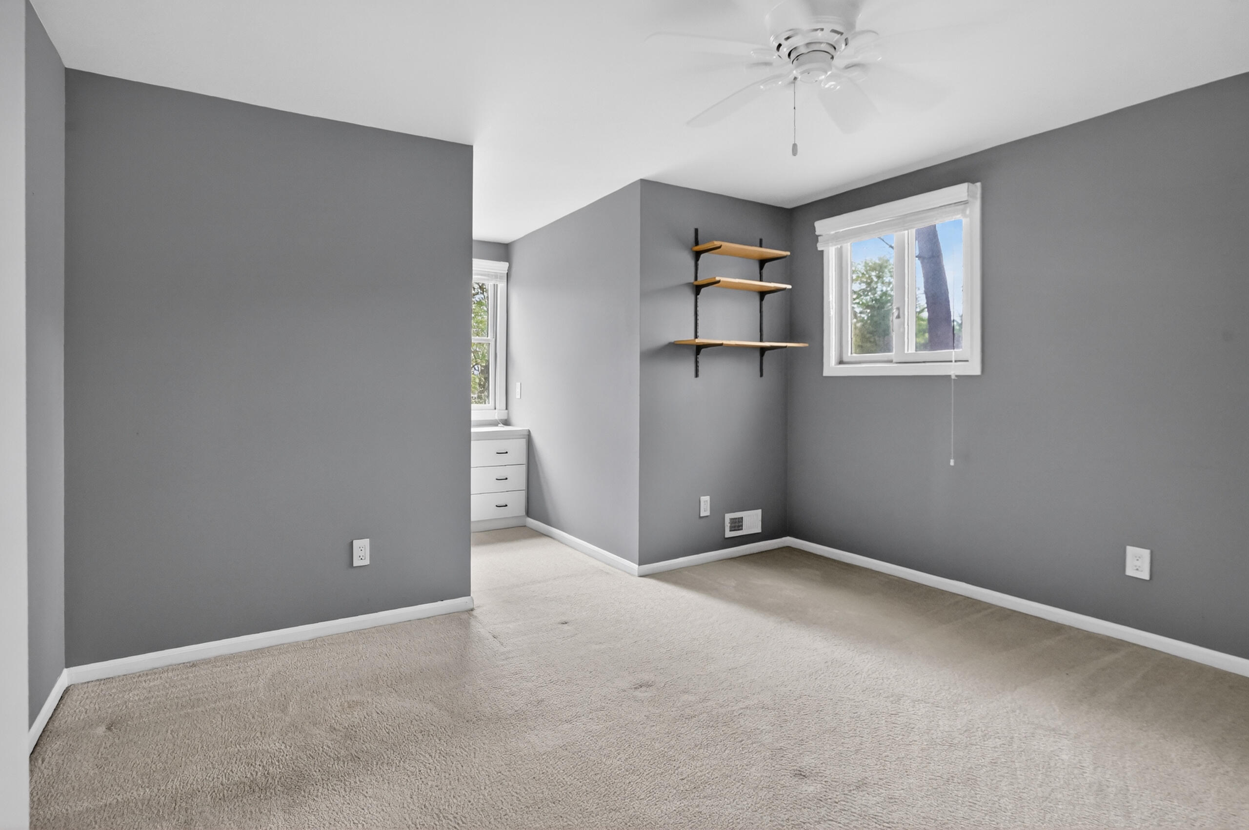 11425 Mcgregor Road Pinckney, MI 48169 - Photo 32 of 50 Second Floor Bedroom