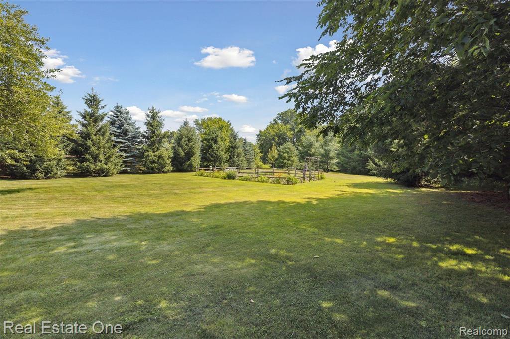 5029 Sullivan Road Lapeer, MI 48446 - Photo 42 of 59