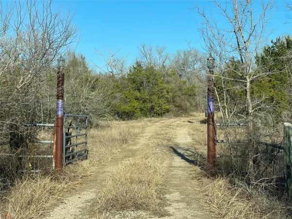 $2,300 | 6164 South Fm 535 Road, Cedar Creek, TX 78612