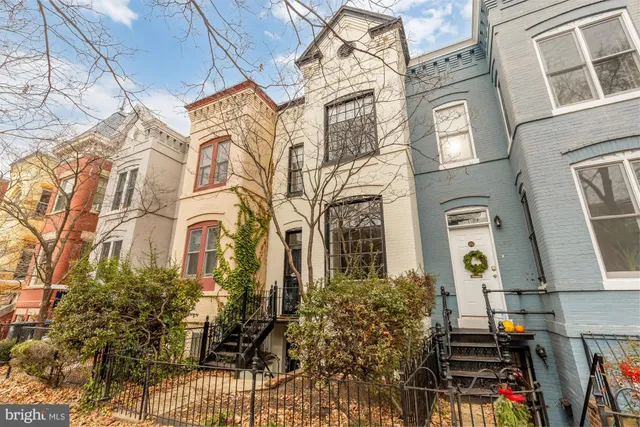 $1,800 | 650 E Street Northeast, Washington, DC 20002