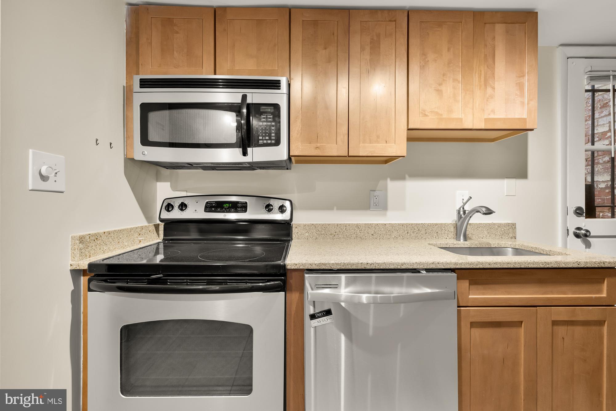 650 E Street Northeast Washington, DC 20002 - Photo 9 of 14