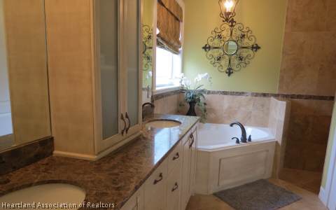 5008 Lakewood Road Sebring, FL 33875 - Photo 5 of 23 Gallery Image 5
