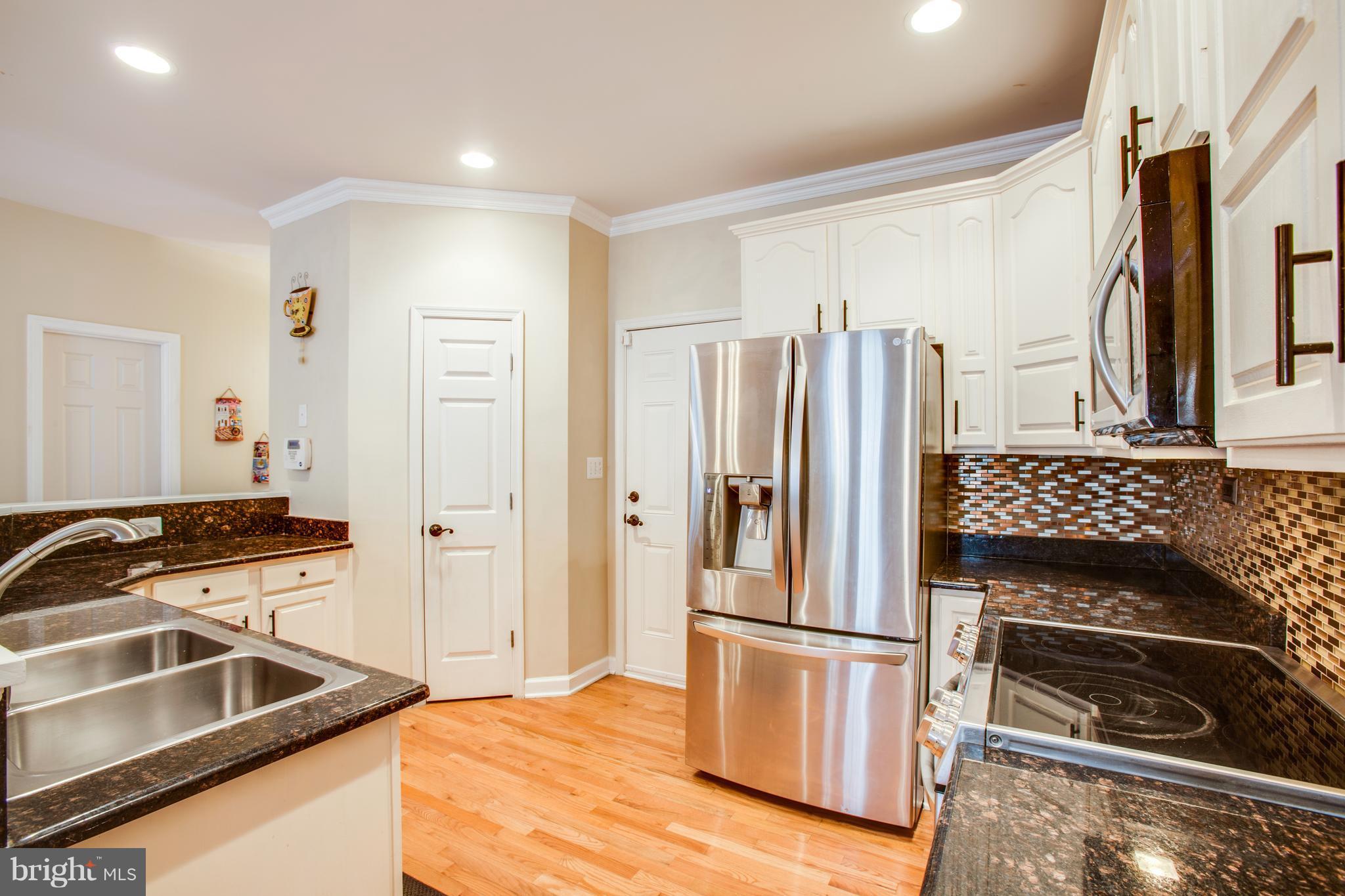 3857 Graham Park Road Triangle, VA 22172 - Photo 2 of 29 Kitchen