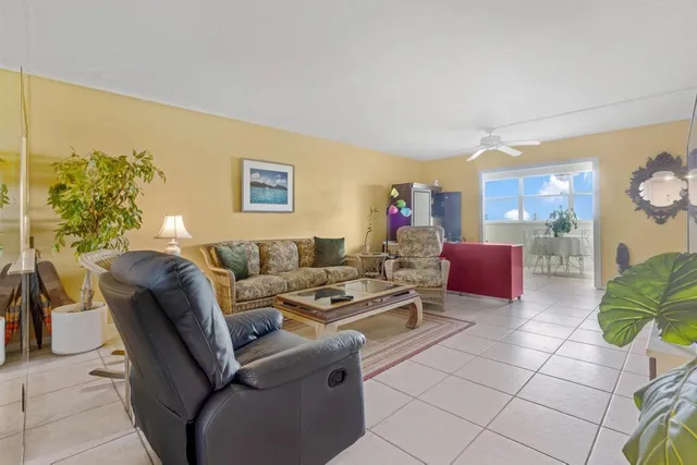 $349,000 | 401 Briny Avenue, Unit 610, Pompano Beach, FL 33062