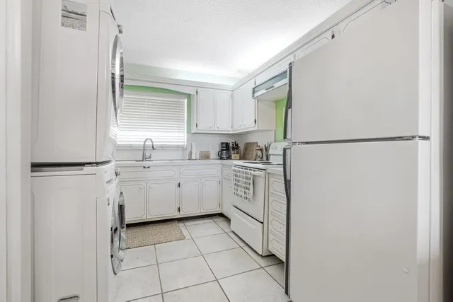 $349,000 | 401 Briny Avenue, Unit 610, Pompano Beach, FL 33062
