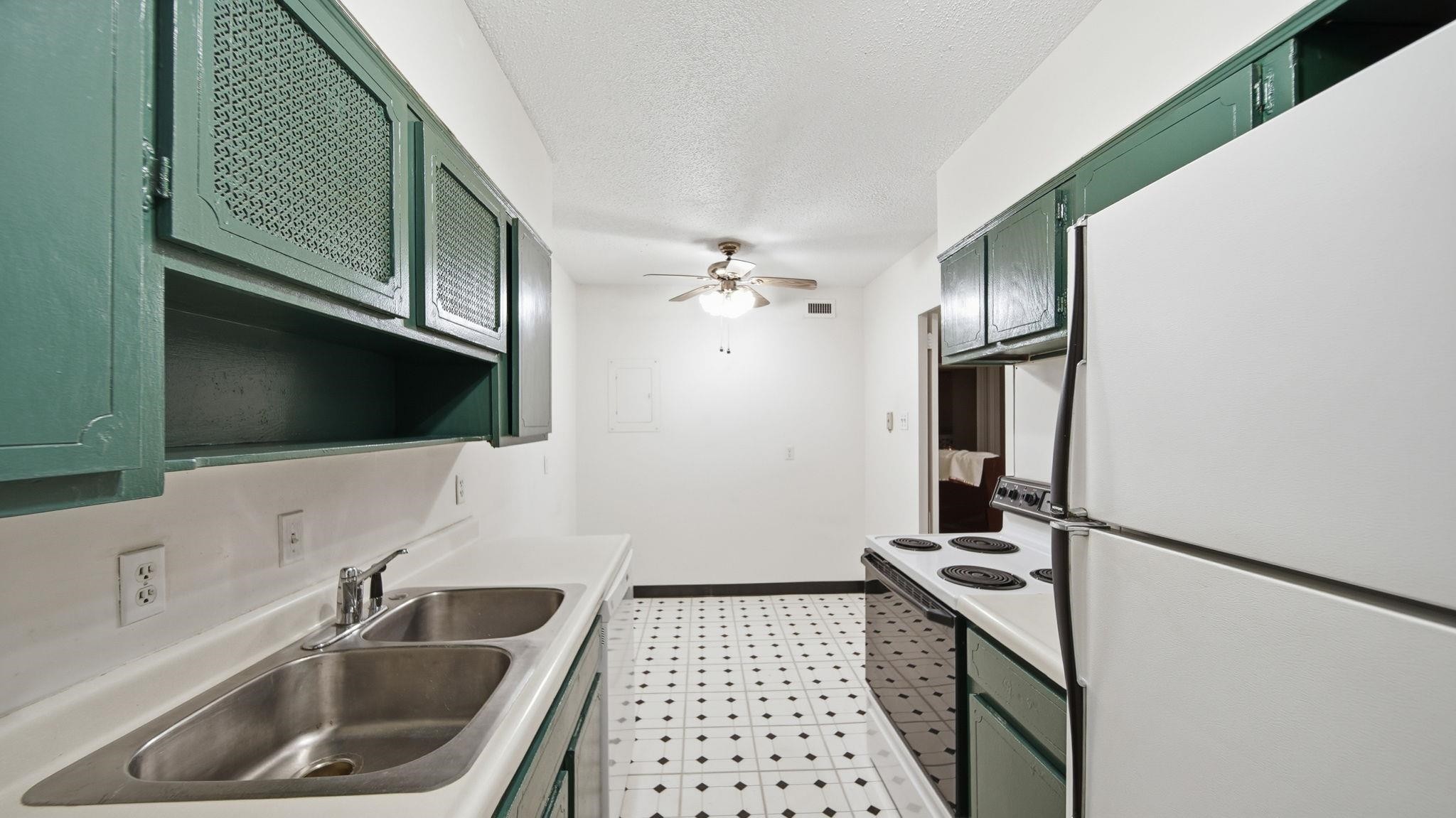 3080 Walnut Grove Road, Unit 404 Memphis, TN 38111 - Photo 27 of 31 Gallery Image 27