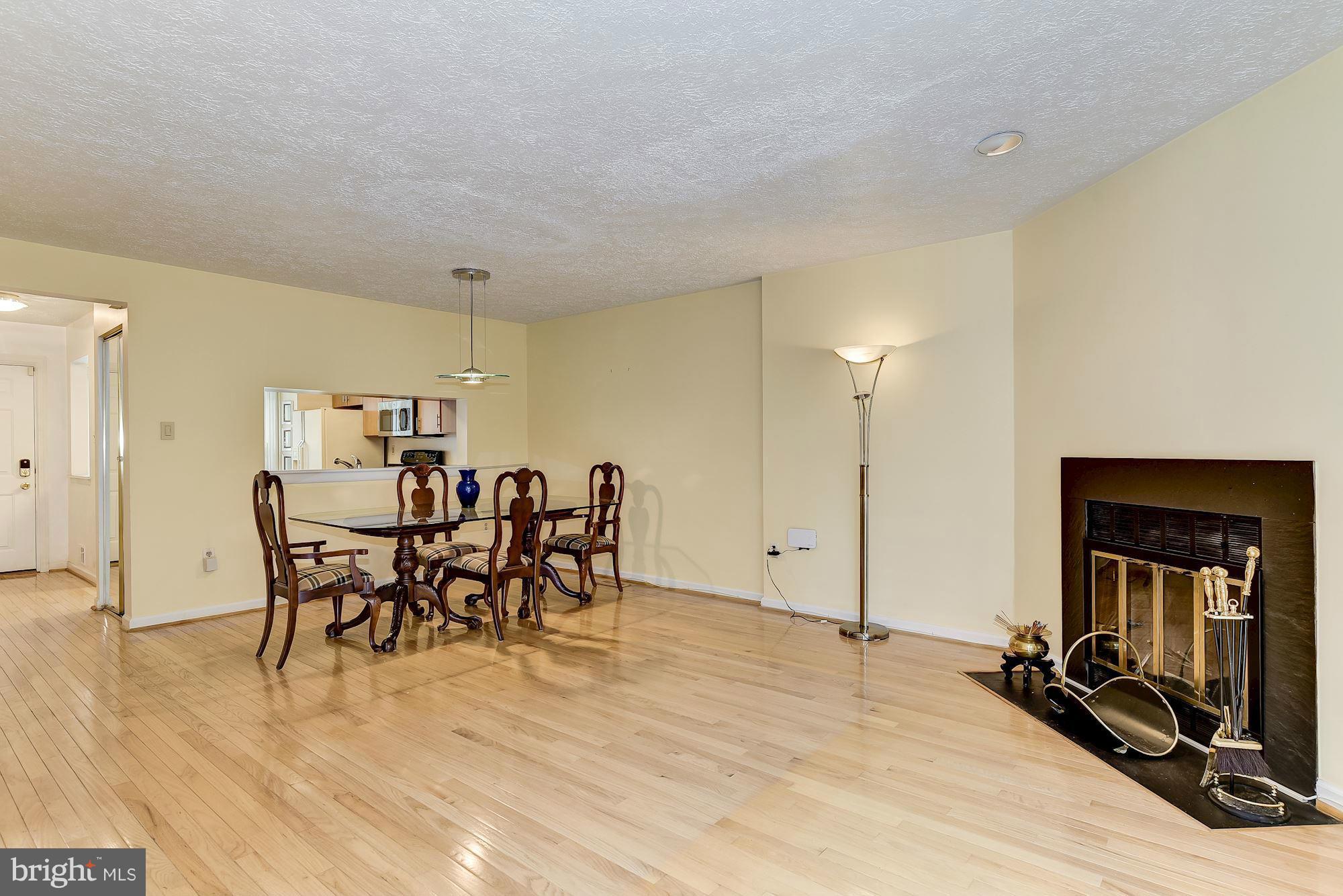 734 Ritchie Avenue Silver Spring, MD 20910 - Photo 13 of 30 Living Room