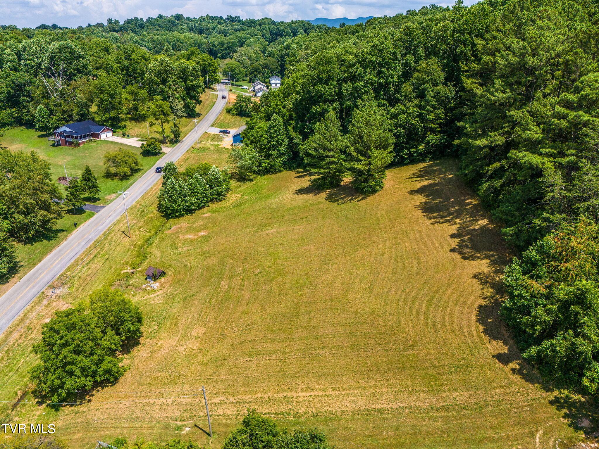 195 Hall Road, Unit 4 Jonesborough, TN 37659 - Photo 8 of 15 8-web-or-mls-6