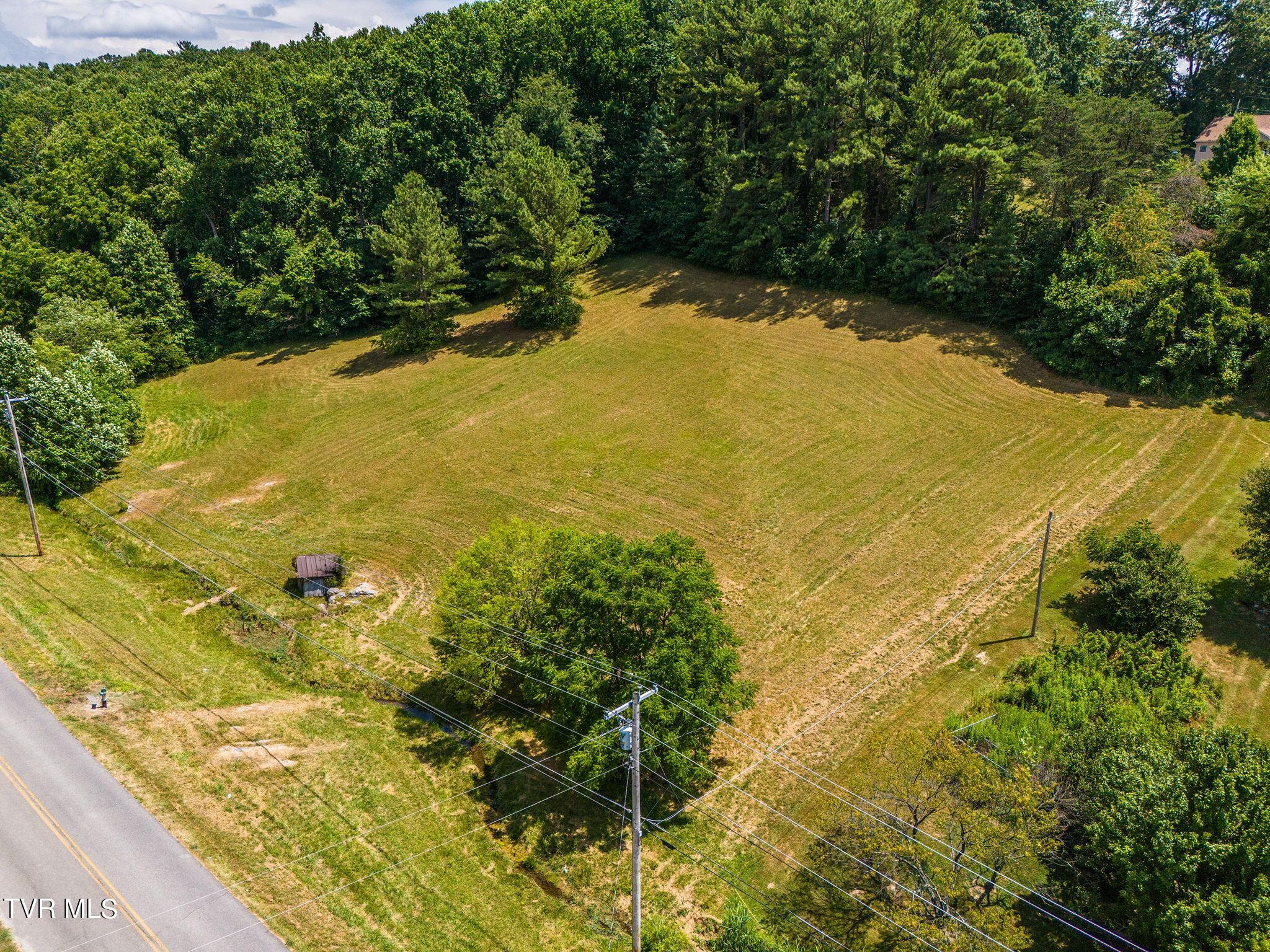 195 Hall Road, Unit 4 Jonesborough, TN 37659 - Photo 9 of 15 9-web-or-mls-3
