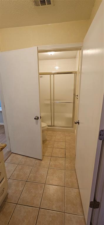 137 Oakview Gainesville, TX 76240 - Photo 25 of 37 Jack-N-Jill Shower/Toilet.