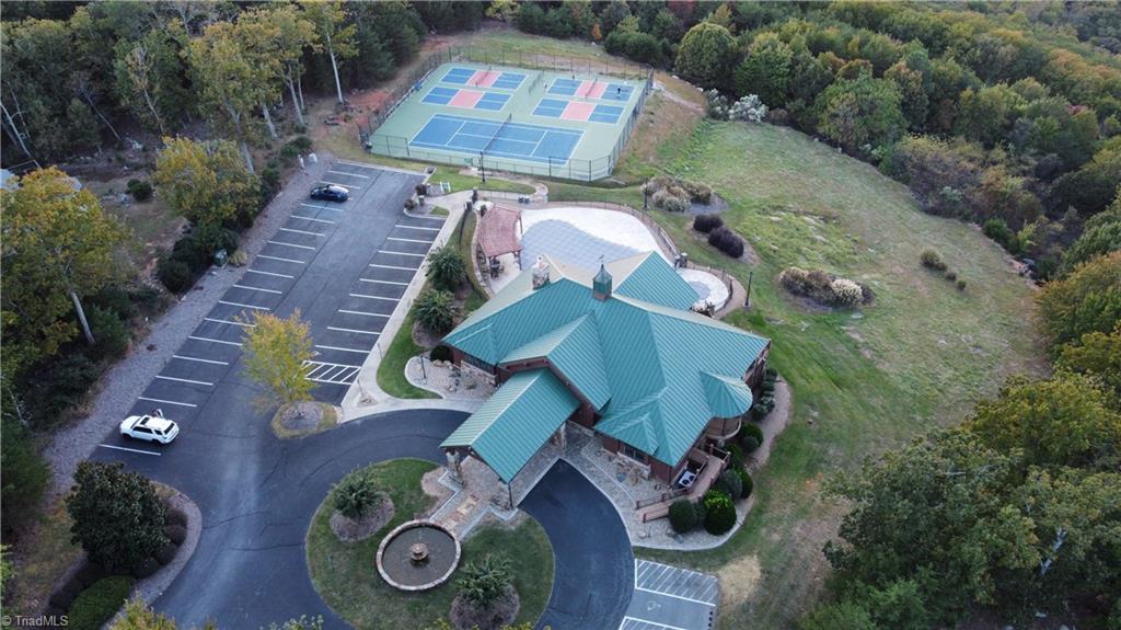 593 Boulder Ridge Drive Denton, NC 27239 - Photo 3 of 9