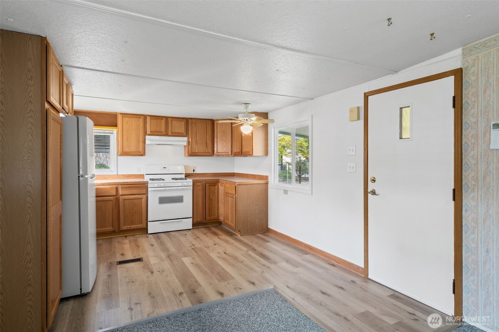 930 Trosper Road Southwest, Unit 33 Tumwater, WA 98512 - Photo 10 of 26 Gallery Image 10