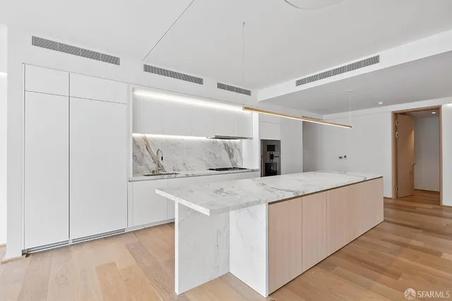 $6,936,000 | 1 Steuart Street, Unit 1903, San Francisco, CA 94105