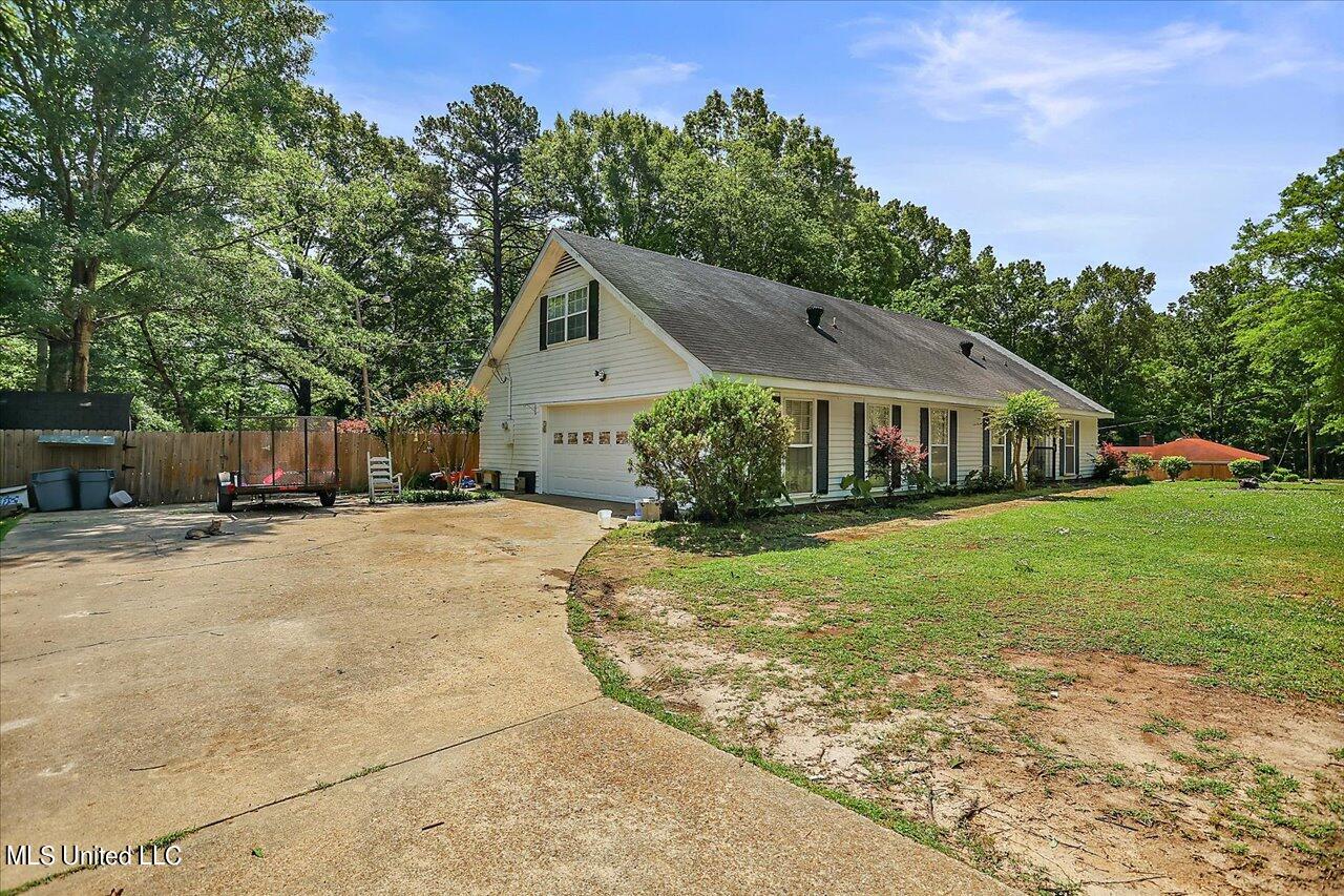 872 Gore Road Jackson, MS 39212 - Photo 4 of 53 04-872 Gore Rd