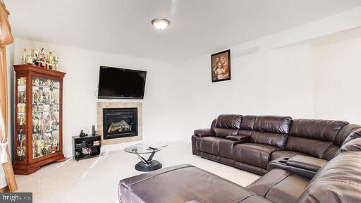 2706 Ruth Way Philadelphia, PA 19114 - Photo 6 of 16 family room