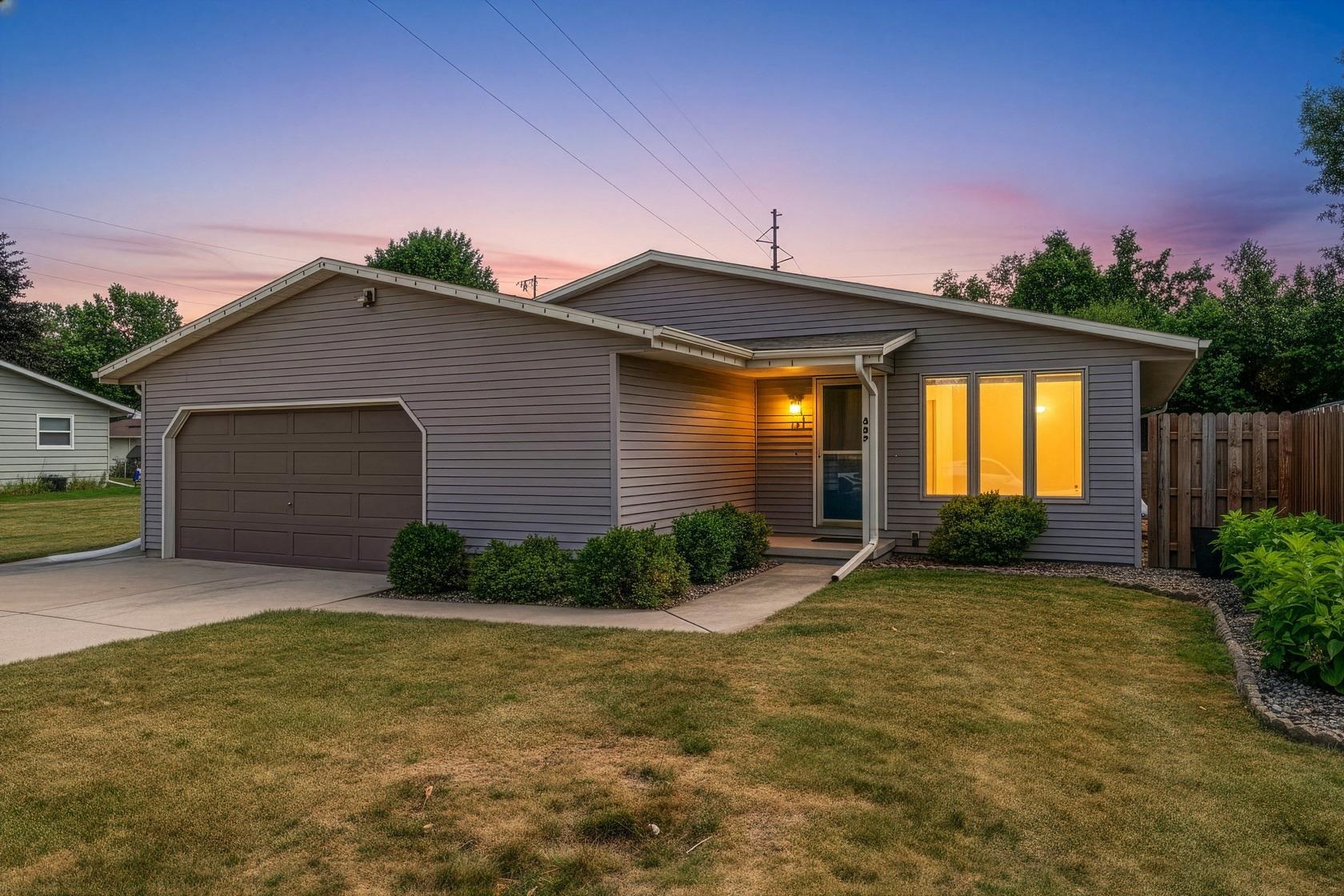 487 Superior Road Green Bay, WI 54311 - Photo 1 of 50 Gallery Image 1