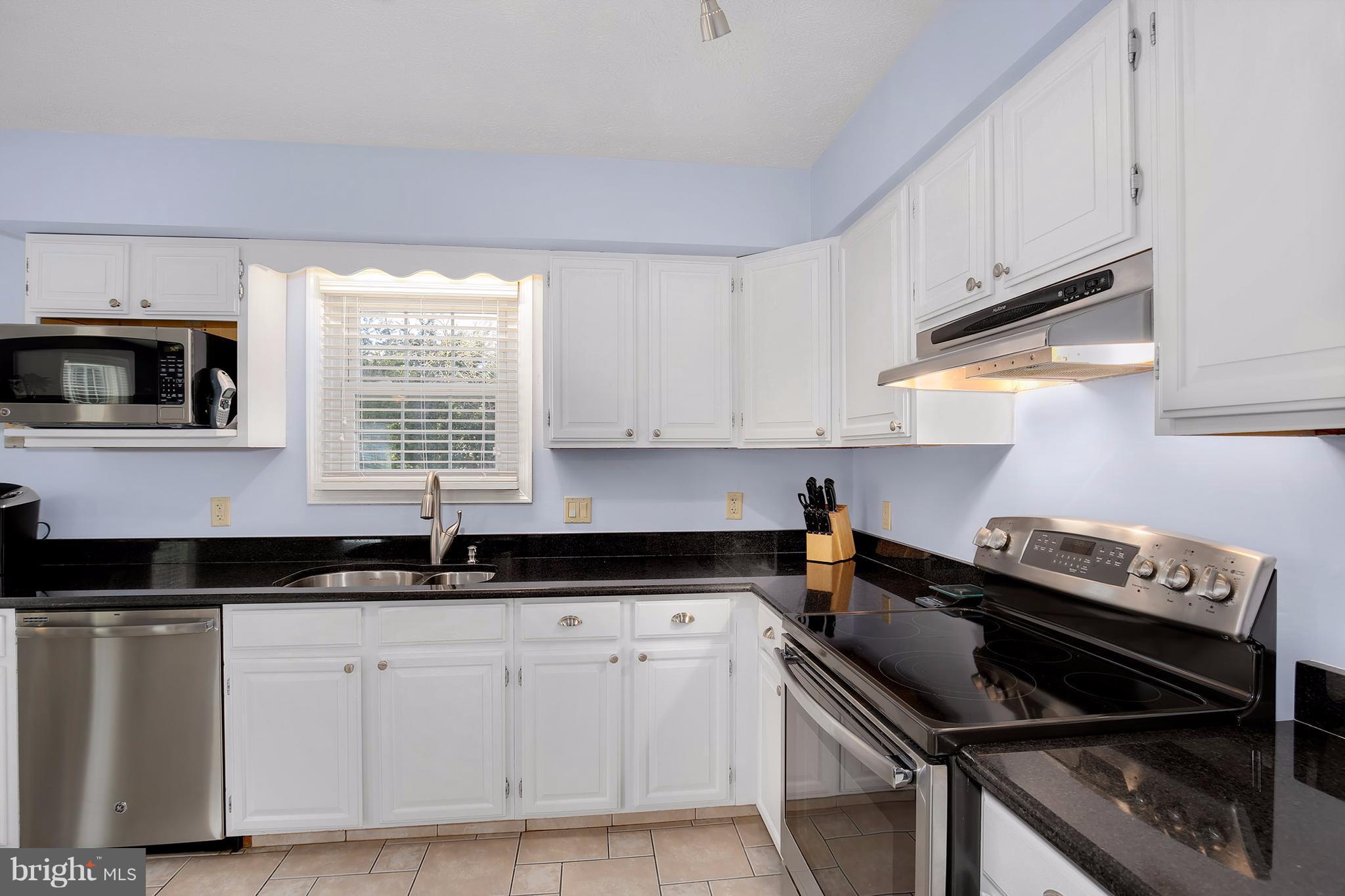 8830 Pikesville Road Baltimore, MD 21208 - Photo 13 of 30 Kitchen