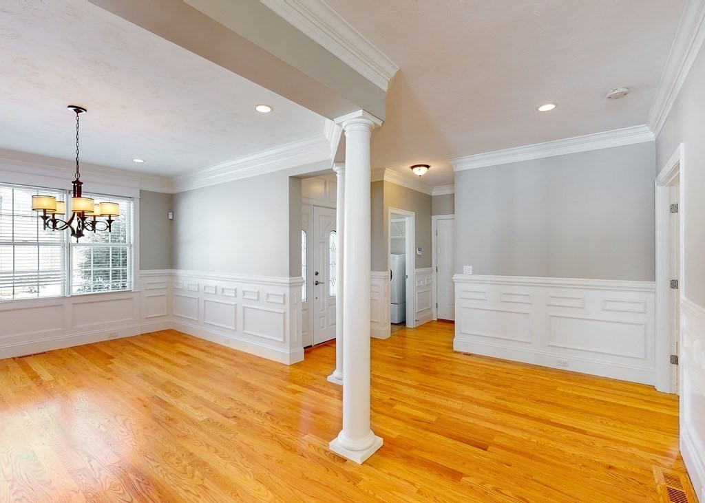 80 Clubhouse Way, Unit 80 Sutton, MA 01590 - Photo 15 of 29 a view of livingroom with kitchen and natural light