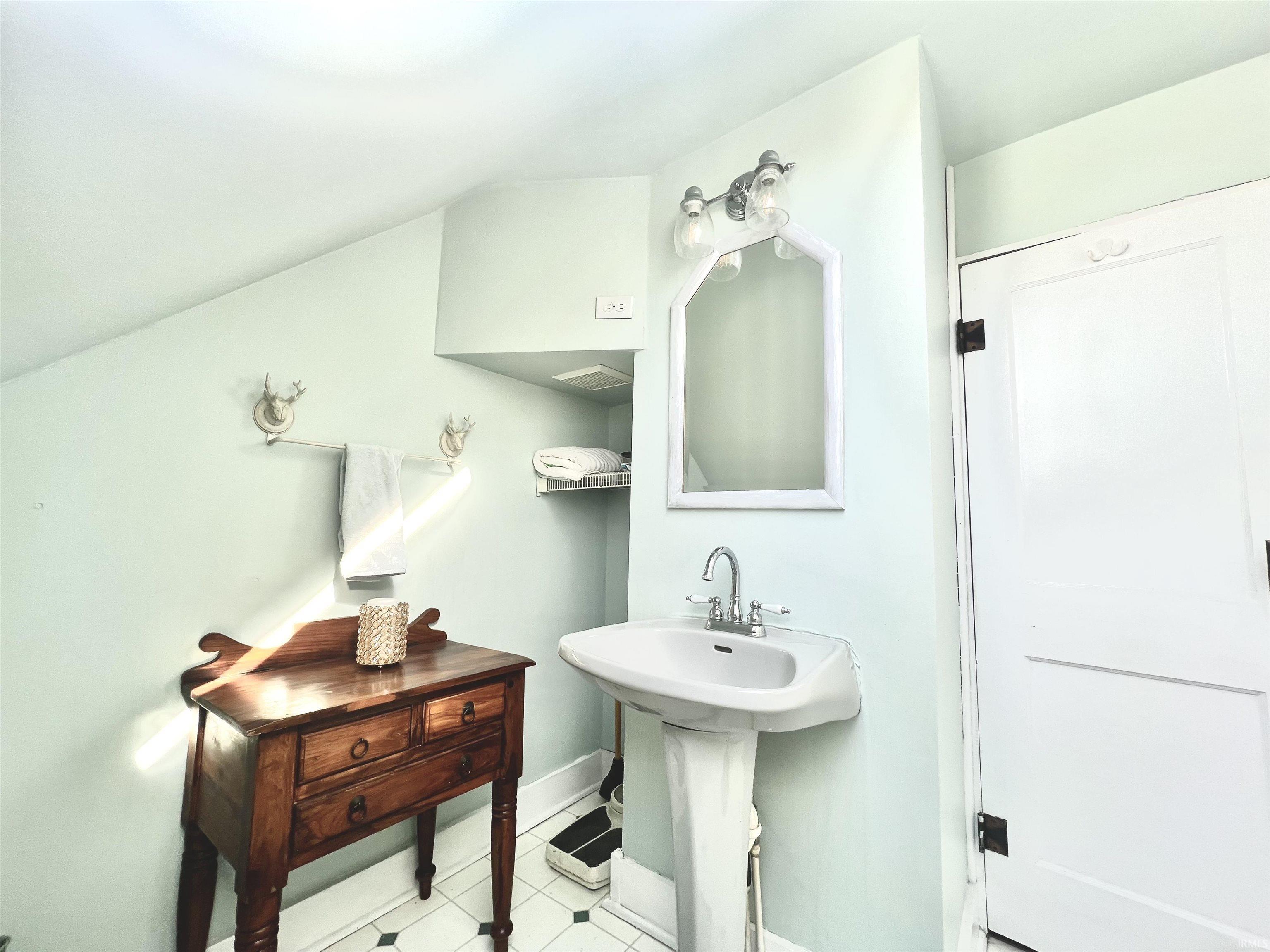 19100 Owensville Road Haubstadt, IN 47639 - Photo 14 of 20