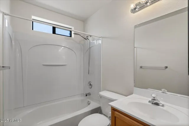 $2,500 | 2730 East Cambridge Avenue, Phoenix, AZ 85008