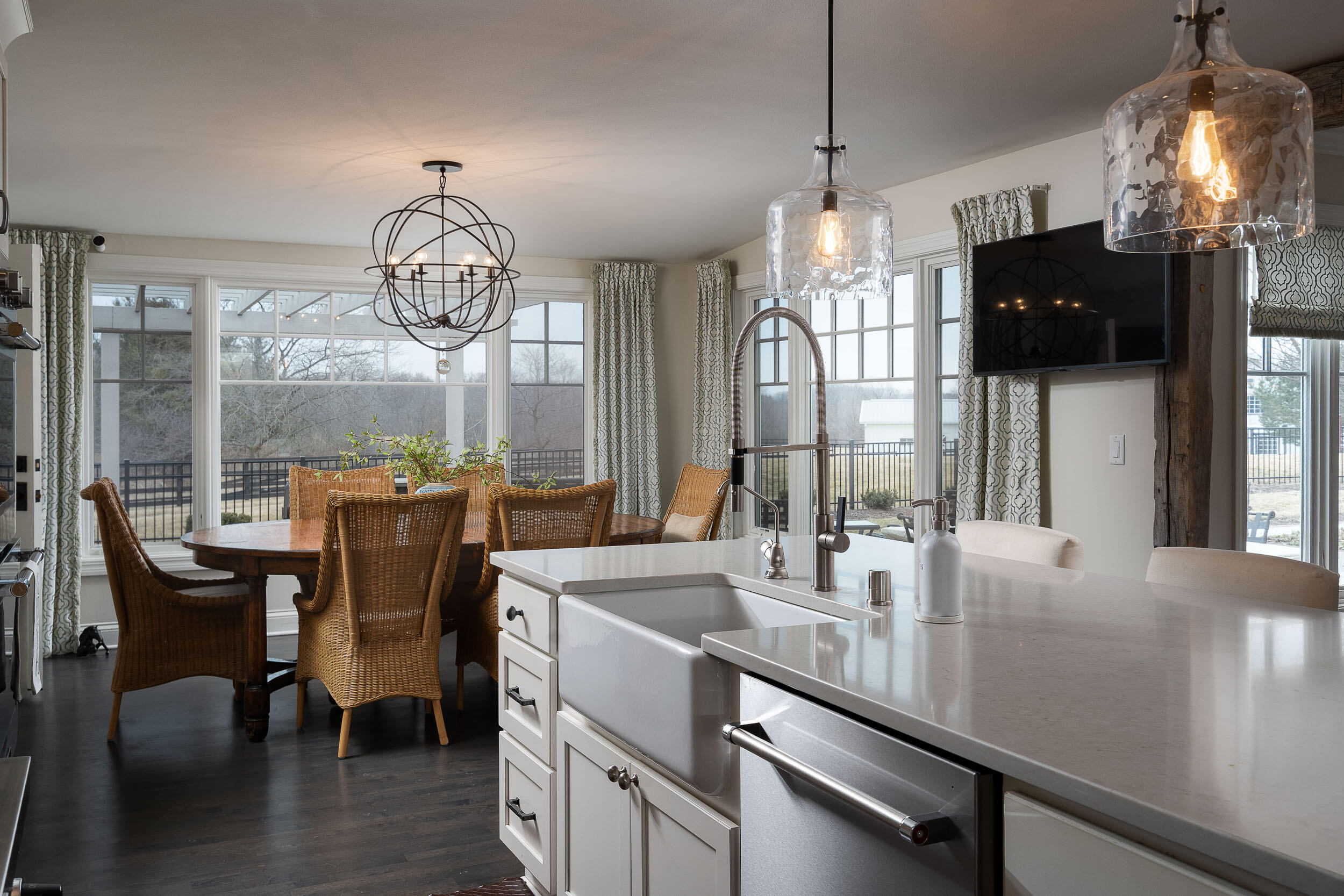 13700 Riverland Road Mequon, WI 53097 - Photo 13 of 63 Kitchen and Dining Area
