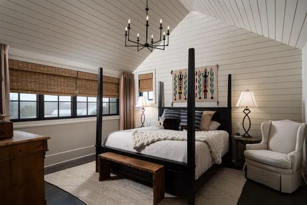 $3,995,000 | 13700 Riverland Road, Mequon, WI 53097