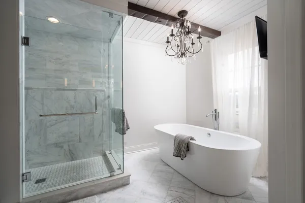 $3,995,000 | 13700 Riverland Road, Mequon, WI 53097