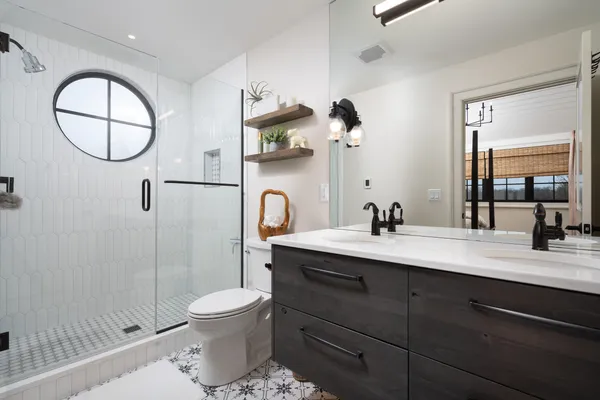 $3,995,000 | 13700 Riverland Road, Mequon, WI 53097