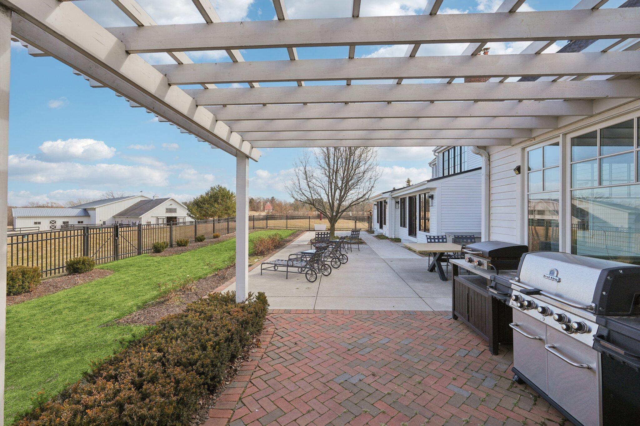 13700 Riverland Road Mequon, WI 53097 - Photo 49 of 63 Patio