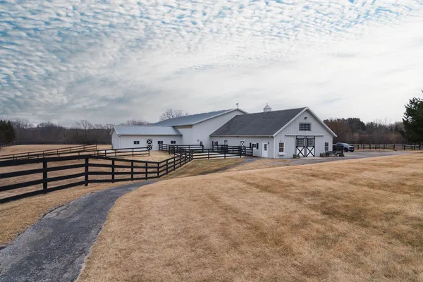 $3,995,000 | 13700 Riverland Road, Mequon, WI 53097