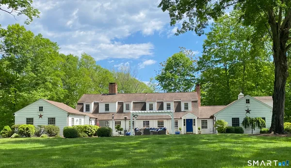 $2,995,000 | 40 Hill Brook Lane, Fairfield, CT 06824