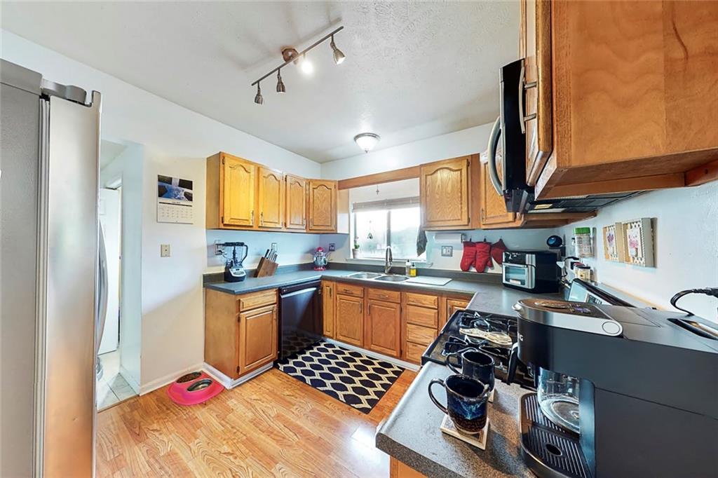 226 Oak Spring Road Canonsburg, PA 15317 - Photo 10 of 25 Gallery Image 10