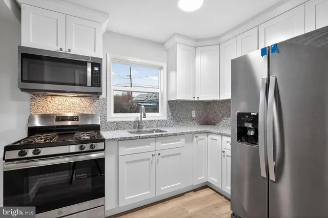 $2,000 | 5708 Mitchell Road, Levittown, PA 19057