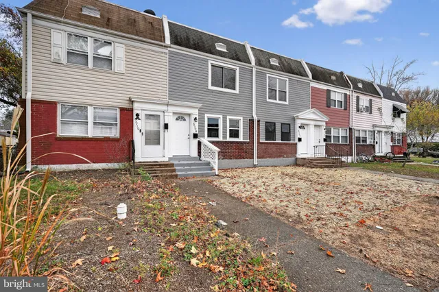 $2,000 | 5708 Mitchell Road, Levittown, PA 19057