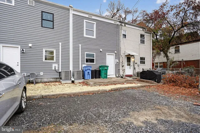 $2,000 | 5708 Mitchell Road, Levittown, PA 19057