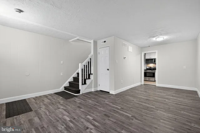 $2,000 | 5708 Mitchell Road, Levittown, PA 19057