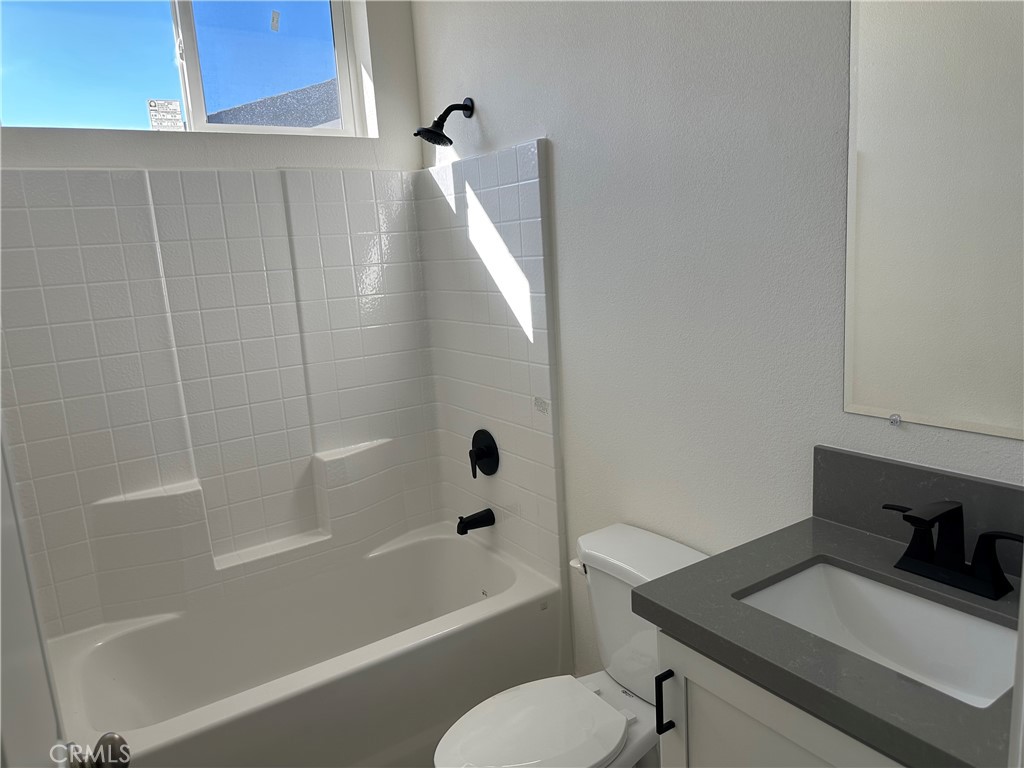 1509 Goodwin Drive, Unit B Vista, CA 92084 - Photo 14 of 23