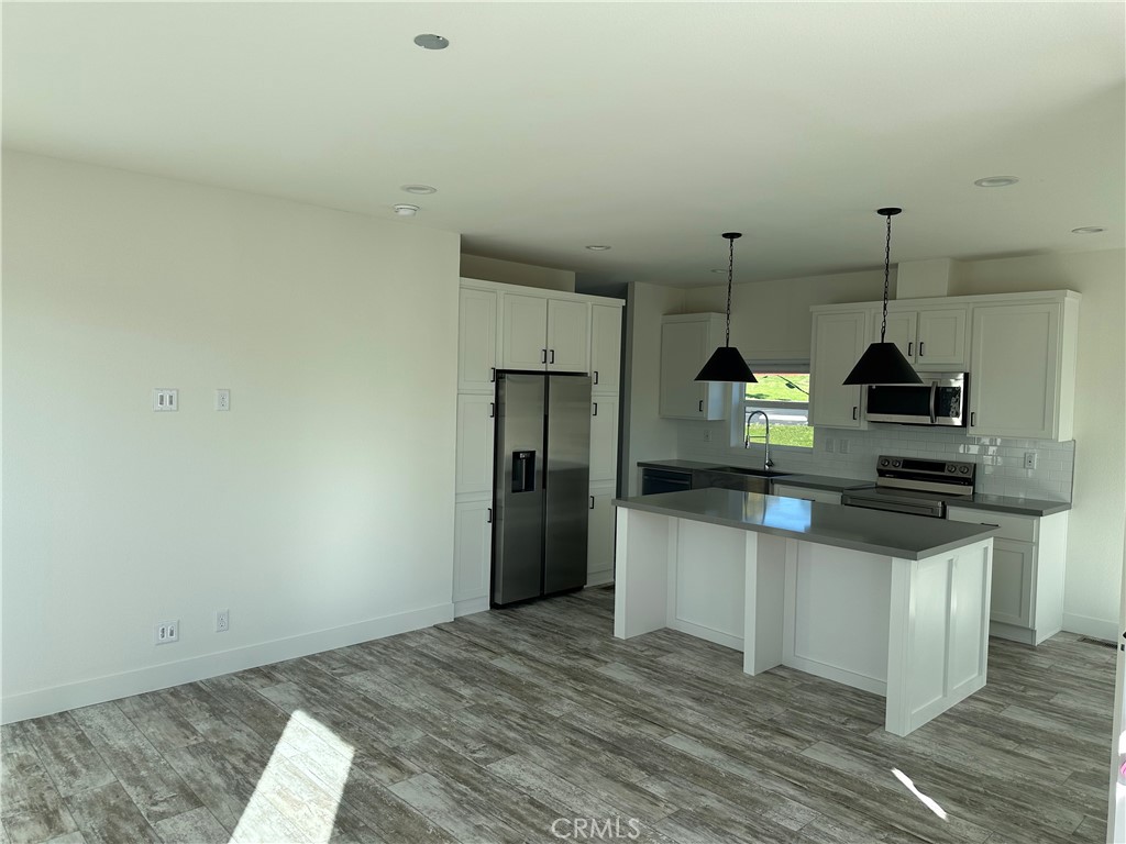 1509 Goodwin Drive, Unit B Vista, CA 92084 - Photo 5 of 23