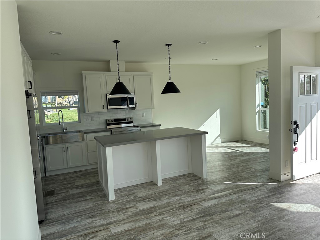 1509 Goodwin Drive, Unit B Vista, CA 92084 - Photo 6 of 23