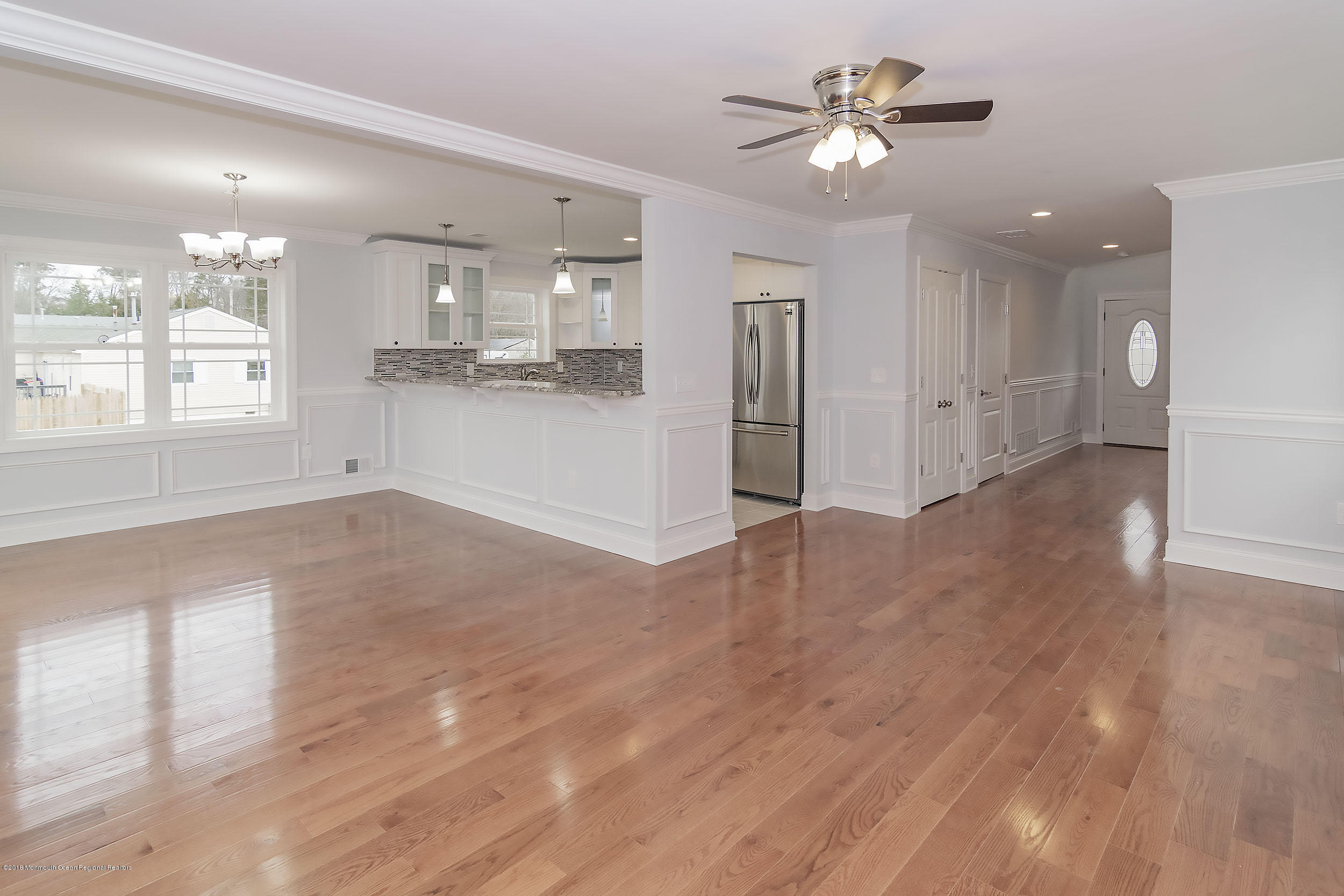 566 Lloyd Road Toms River, NJ 08753 - Photo 13 of 25 greatroom1