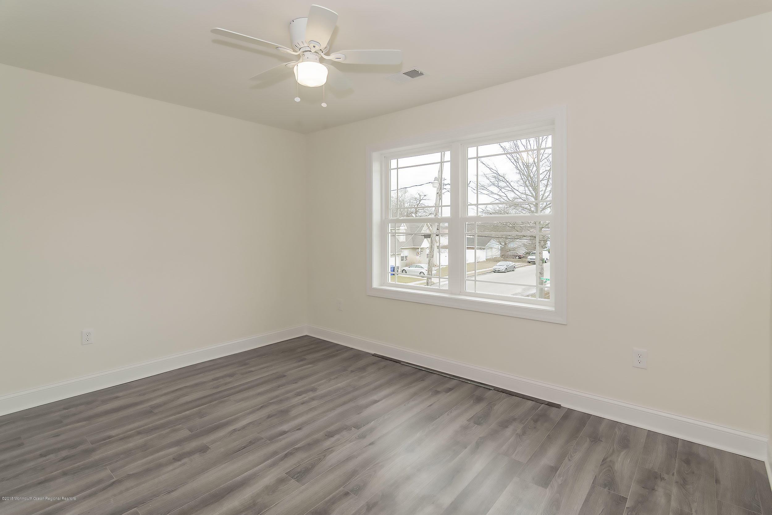 566 Lloyd Road Toms River, NJ 08753 - Photo 18 of 25 guestbed1