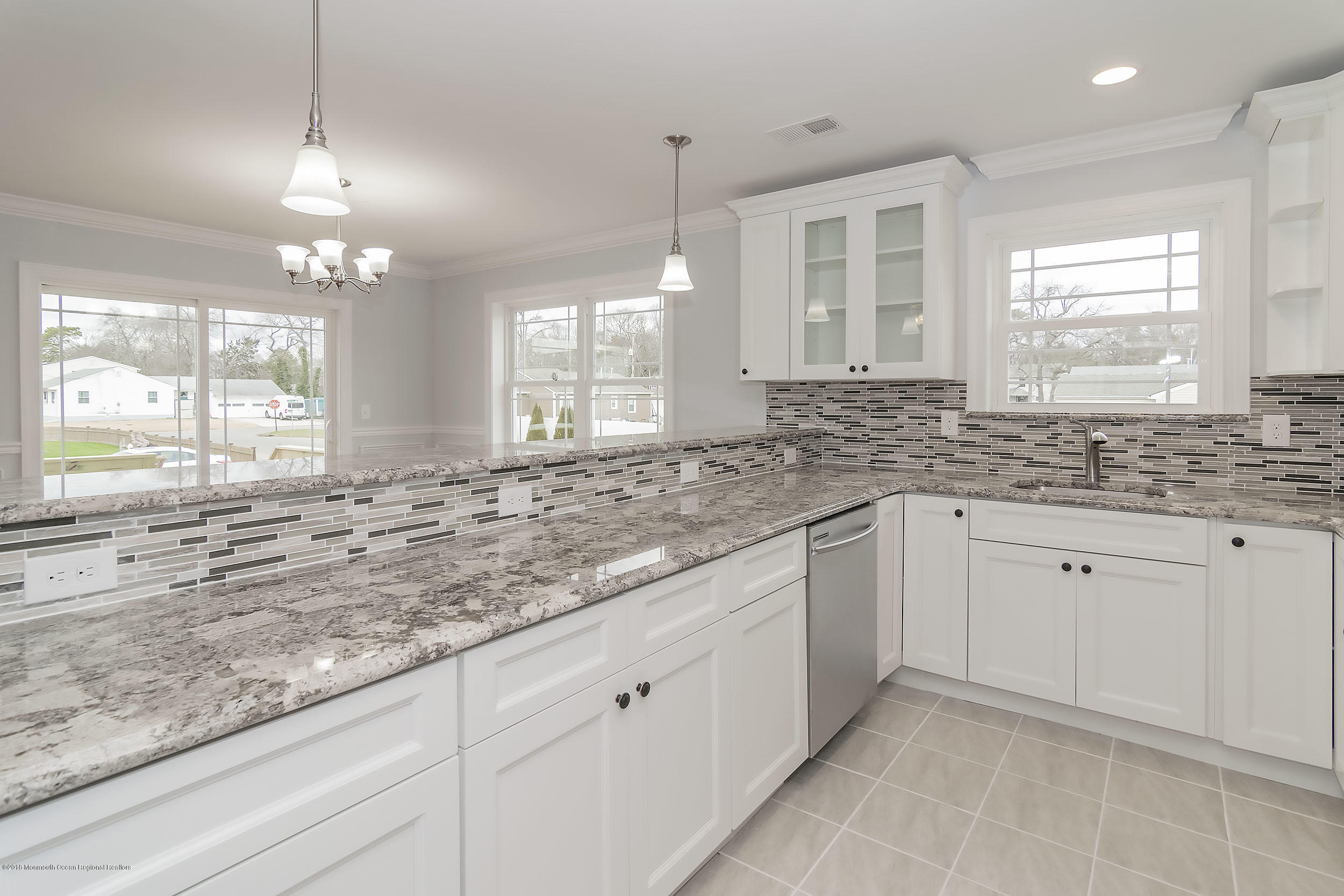 566 Lloyd Road Toms River, NJ 08753 - Photo 9 of 25 kit5