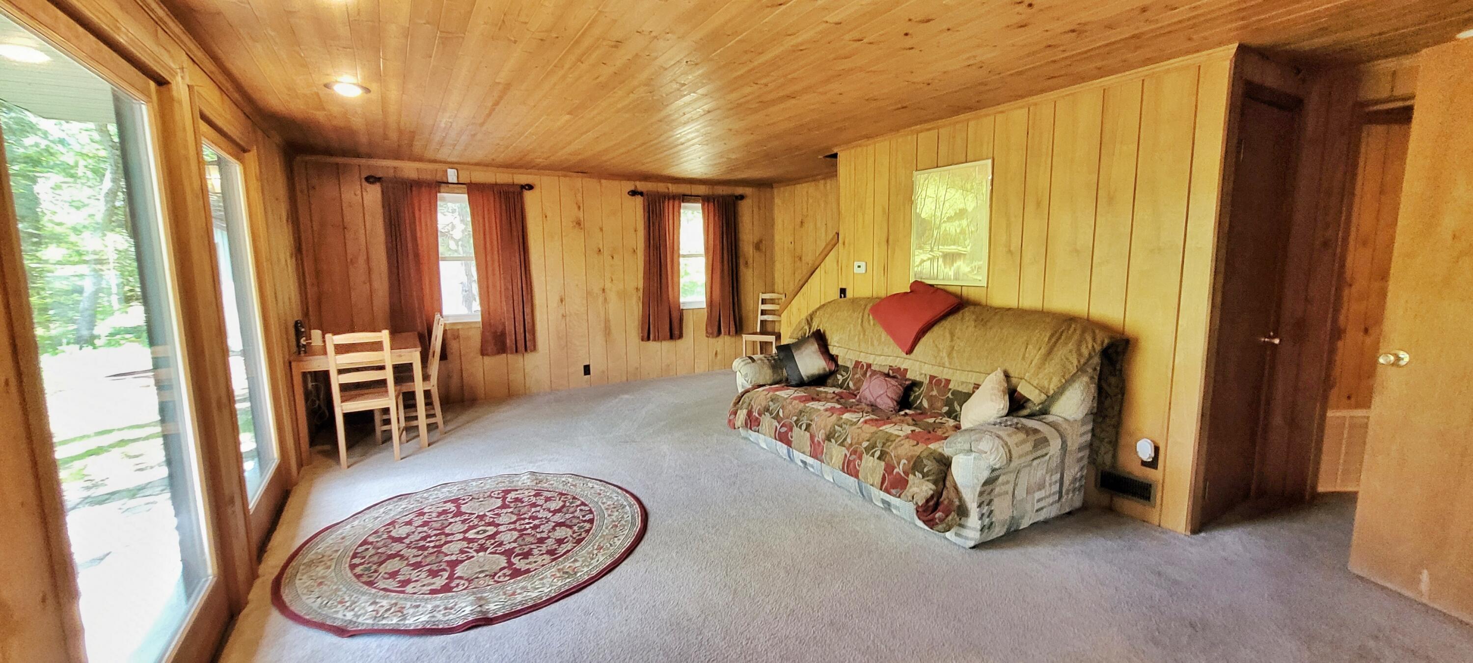 6623 South James Road Baldwin, MI 49304 - Photo 23 of 59 Living room