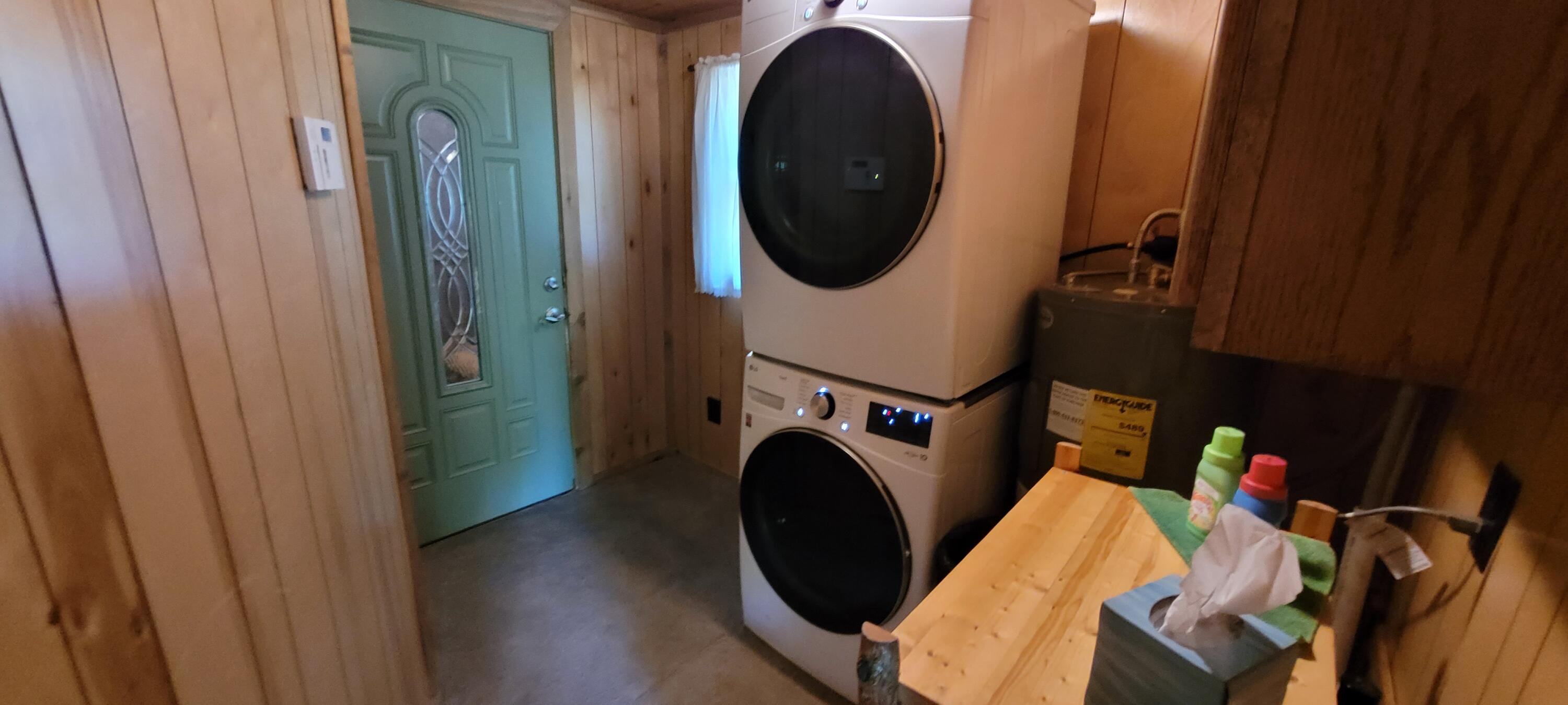 6623 South James Road Baldwin, MI 49304 - Photo 41 of 59 Laundry room