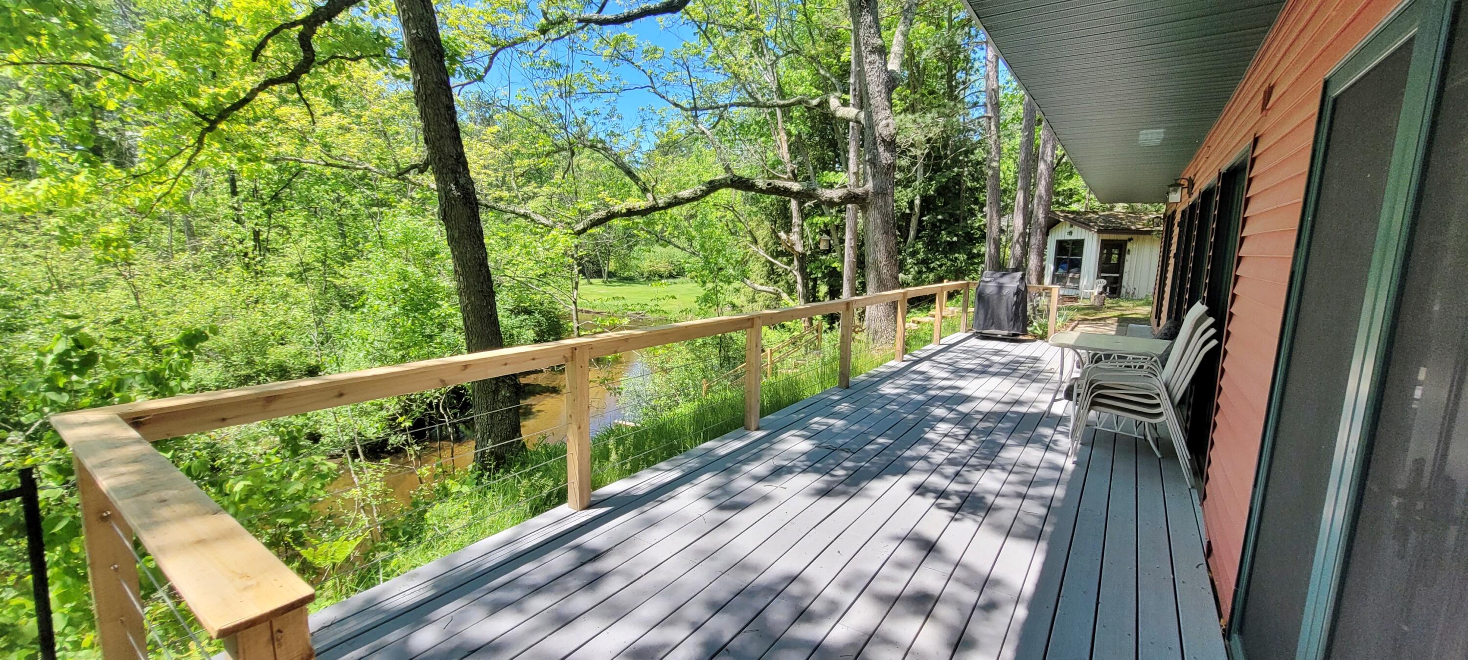 6623 South James Road Baldwin, MI 49304 - Photo 5 of 59 40' Deck