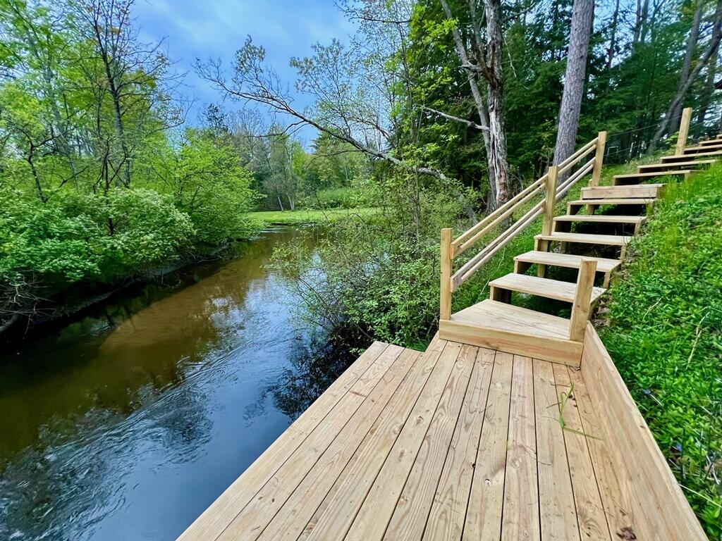 6623 South James Road Baldwin, MI 49304 - Photo 8 of 59 - fishing platform