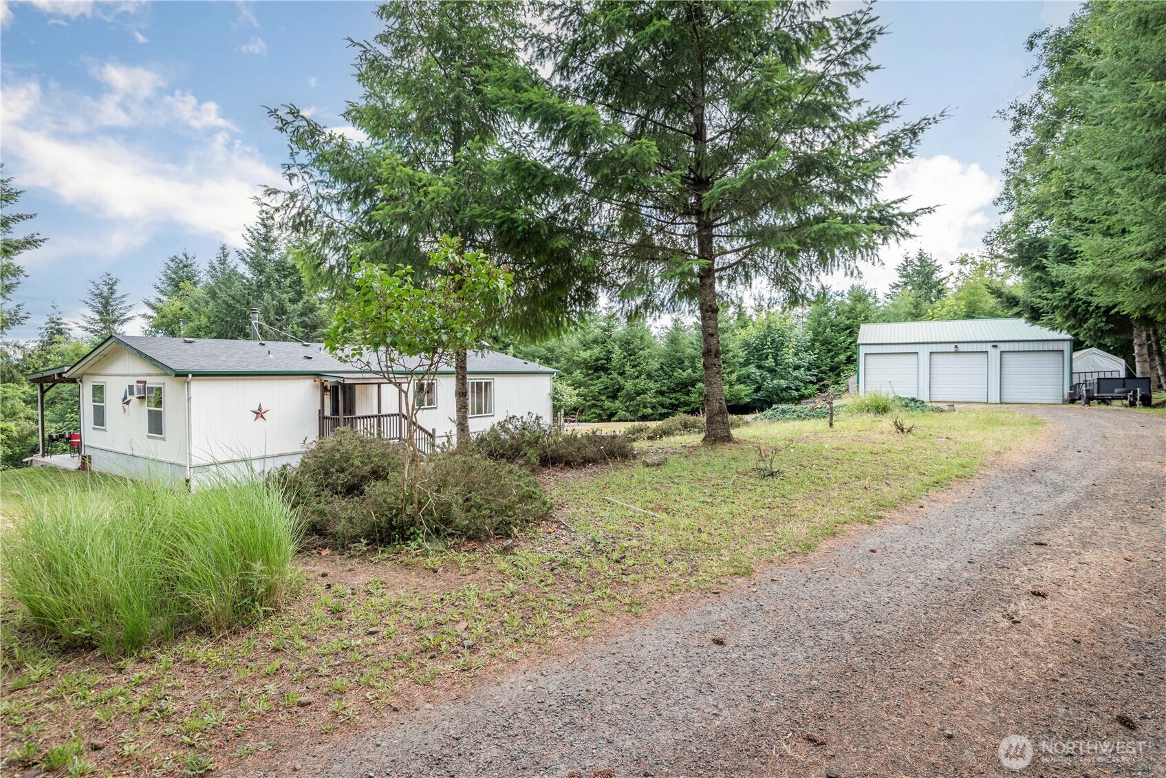 1482 Mountain View Road Kalama, WA 98625 - Photo 3 of 39 Gallery Image 3