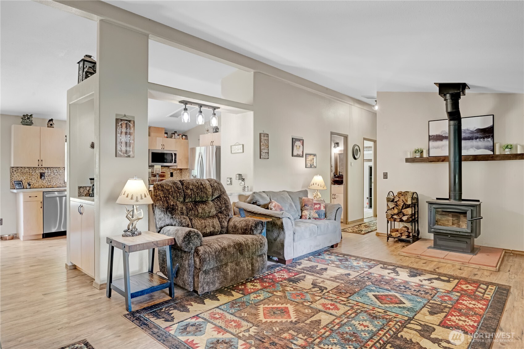 1482 Mountain View Road Kalama, WA 98625 - Photo 6 of 39 Gallery Image 6