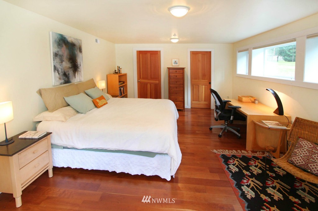 23931 Dockton Road Southwest Vashon, WA 98070 - Photo 17 of 25 Gallery Image 17