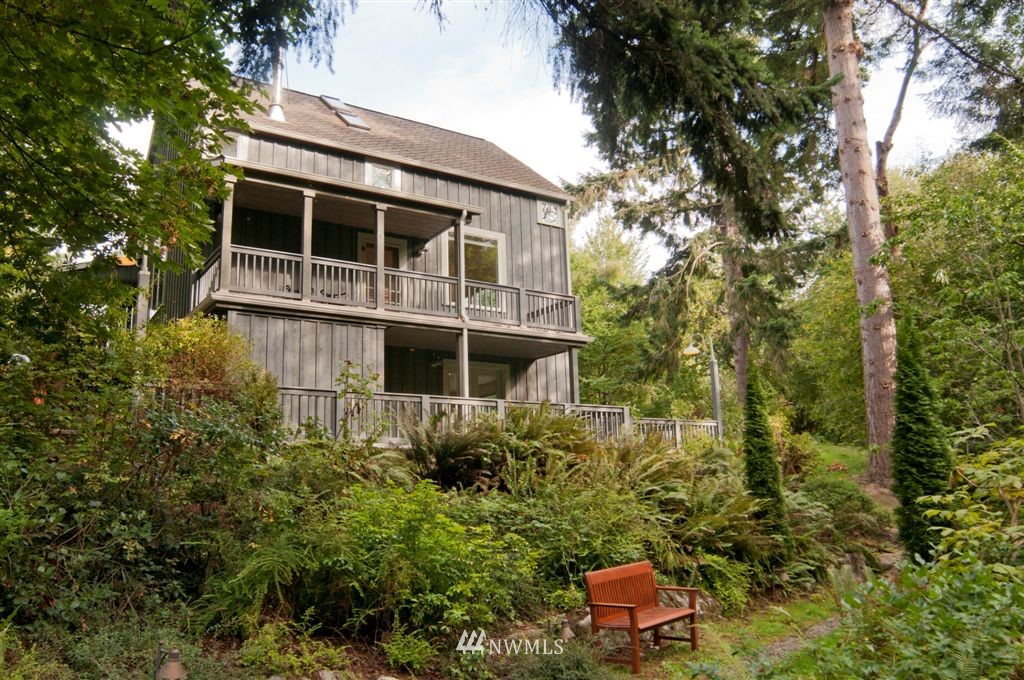23931 Dockton Road Southwest Vashon, WA 98070 - Photo 3 of 25 Gallery Image 3